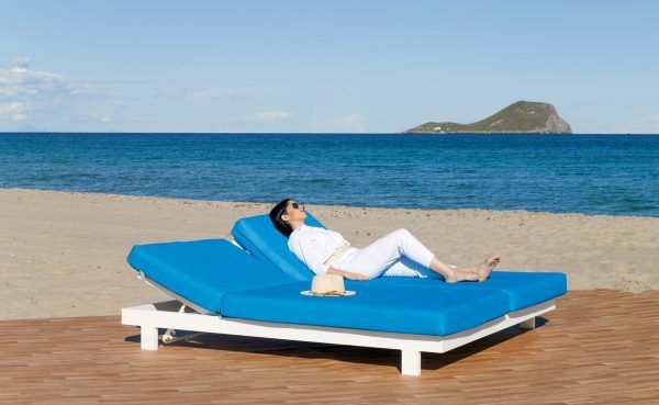 Cama doble piscina Sunset