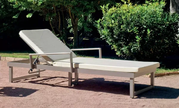 cama jardin con brazos champagne Alba