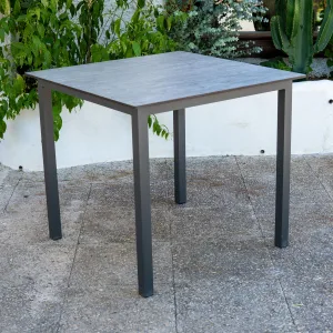 Mesa cuadrada de exterior modelo Margot 80×80