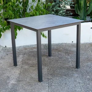 Mesa cuadrada de exterior modelo Margot 80×80