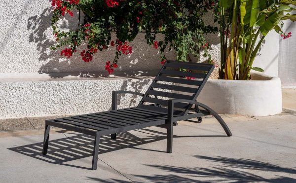 Estructura Tumbona de aluminio resistente al agua para patio Tavora