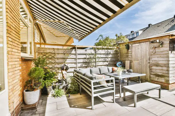neat patio with sitting area 2025 02 10 00 03 00 utc 1 1