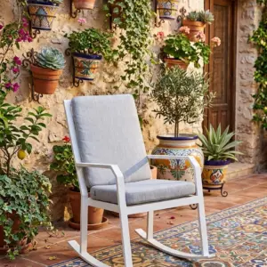 Sillón mecedora de aluminio Lynna