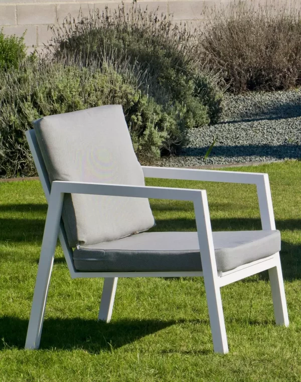 sillón de aluminio para jardín modelo Ágata