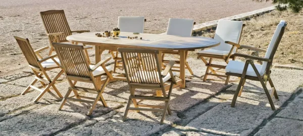 Mesa-jardin-extensible-en-madera-de-teka-Seroni